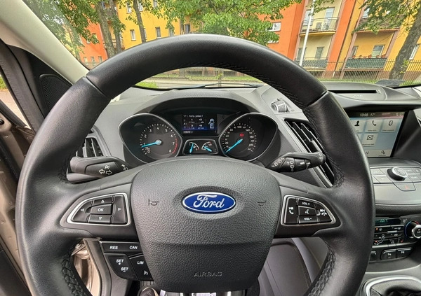 Ford Kuga cena 82000 przebieg: 69000, rok produkcji 2018 z Piła małe 56